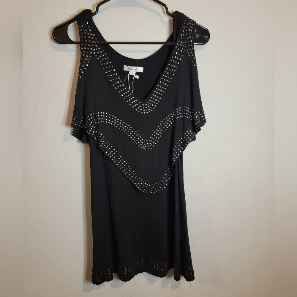 Blue Velvet NWT Black Studded Cold Shoulder top Size small